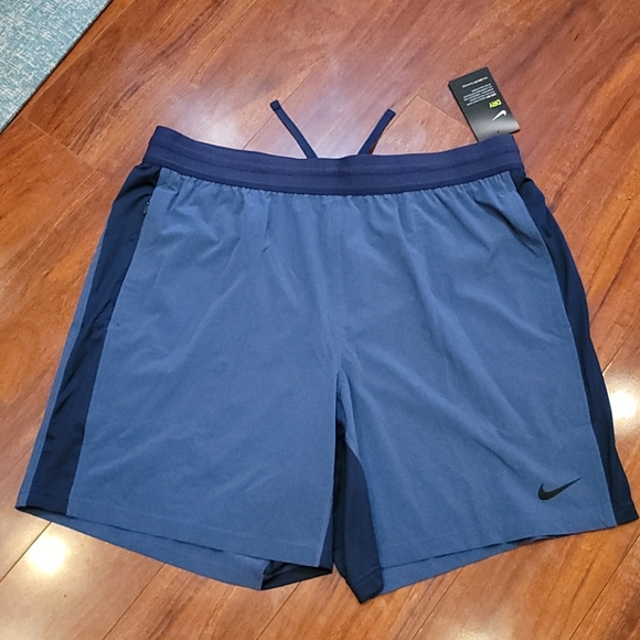 mens nike dri fit shorts xxl